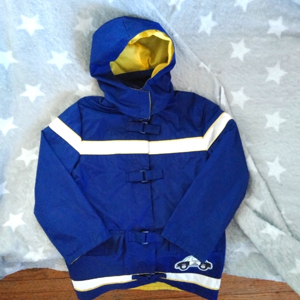 Boys coat 🌧️ ☔